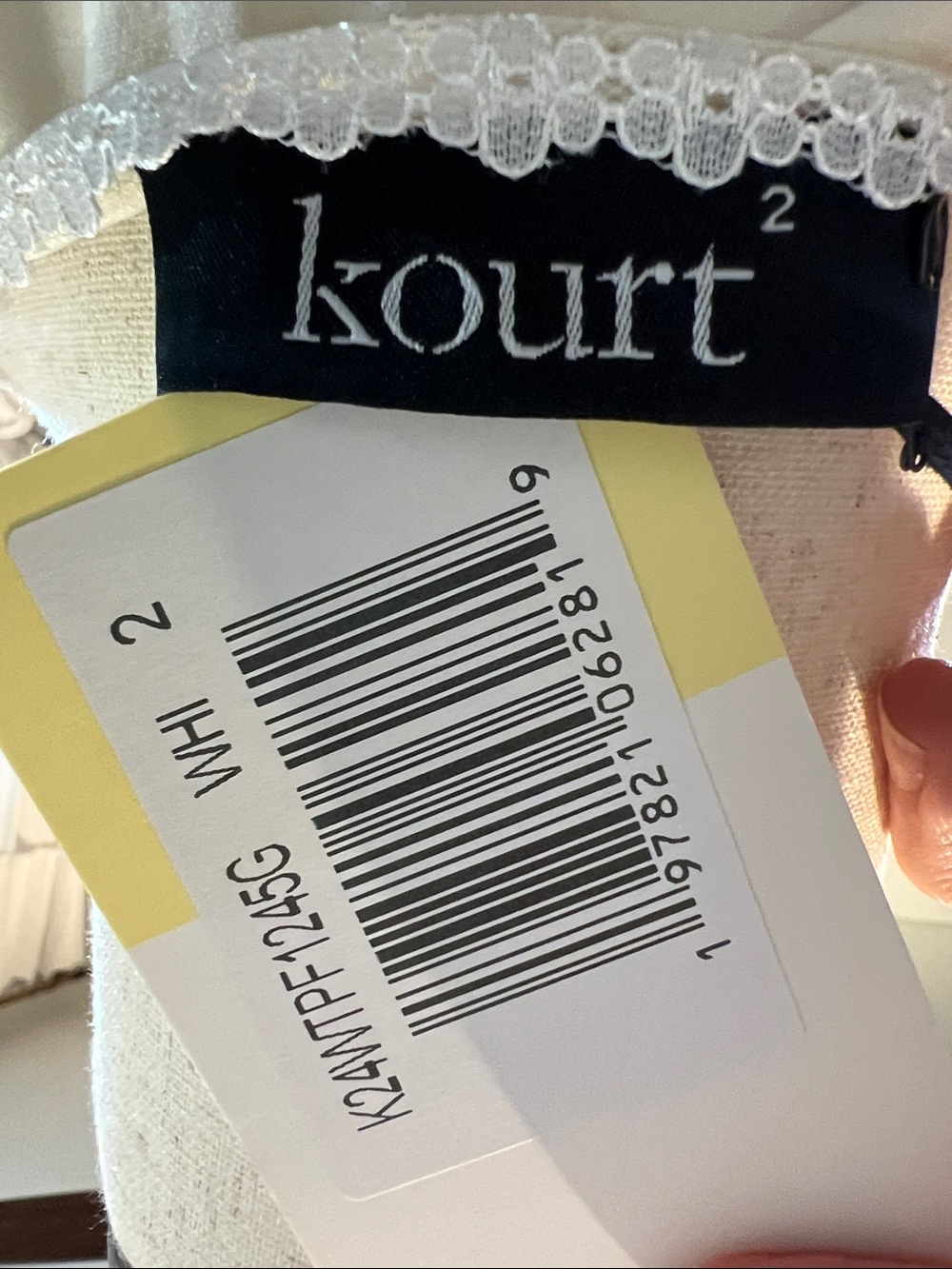Kourt Arida 100% Silk Ivory Lace-Trim Camisole Top - Picture 2 of 11